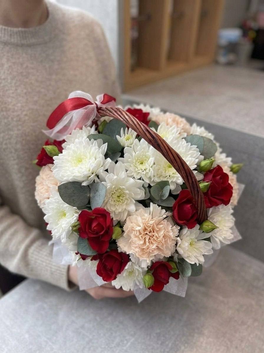 Композиция в корзине: «Страстный поцелуй»